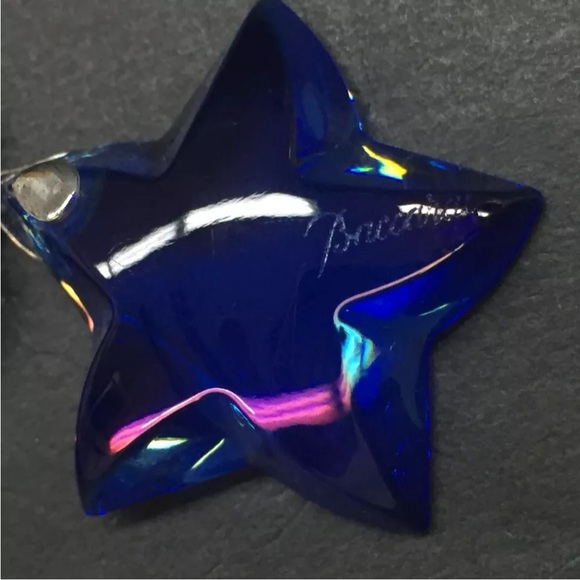 Baccarat Star Motif Crystal Pendant Necklace - Picture 8 of 8